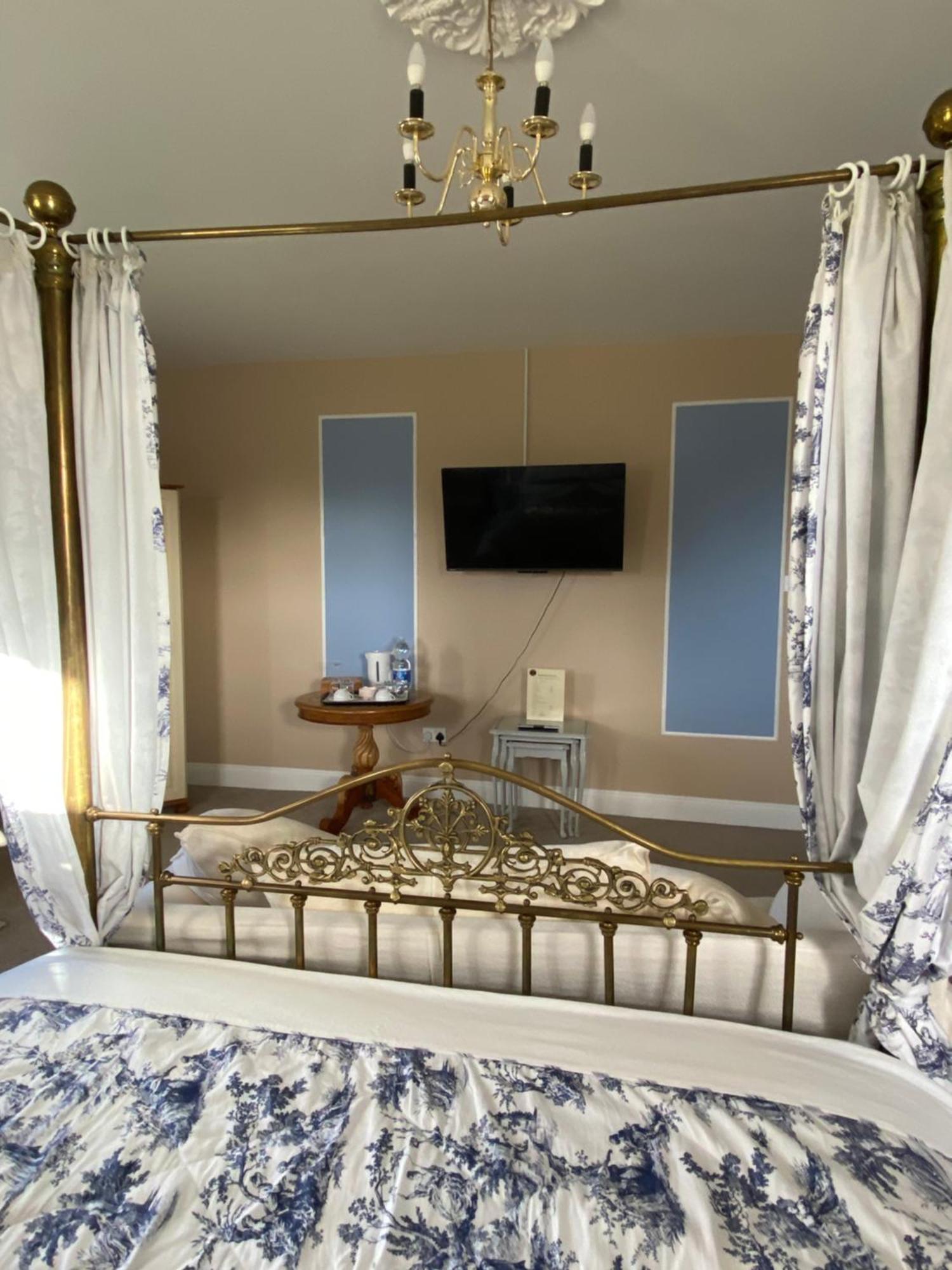 Rossmanagher House Бунратти Экстерьер фото